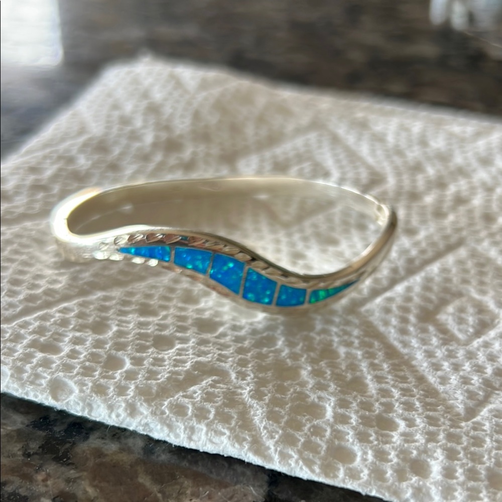 925 Sterling Silver and Blue Wave Bracelet with Turquoise Inlay